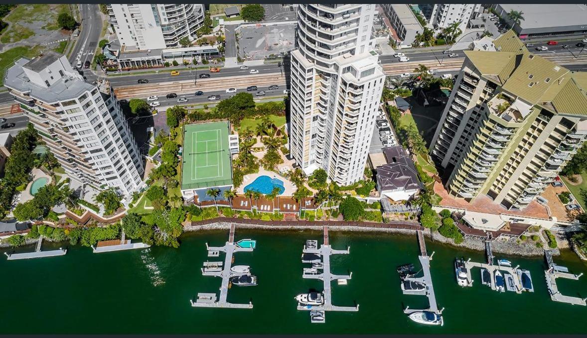 The Pinnacle Apartments Gold Coast Eksteriør bilde
